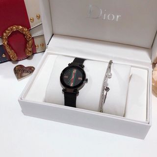 Đồng hồ sang chảnh mặt đá