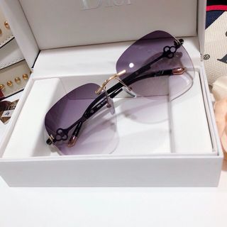 mắt kính mát nhiều màu