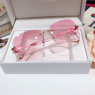 mắt kính mát nhiều màu