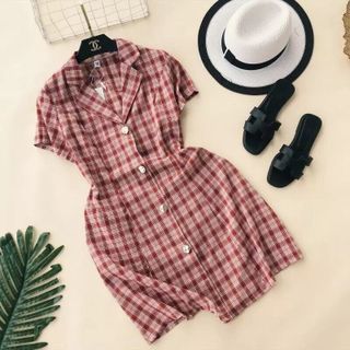 đầm caro cổ vest