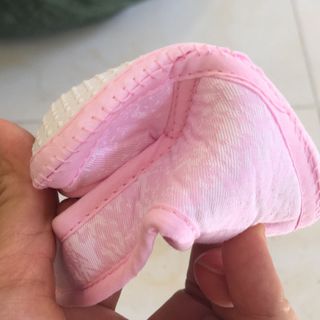 Dép tập đi trẻ em