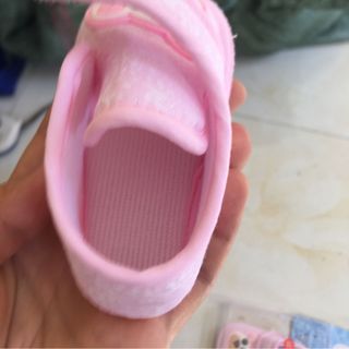 Dép tập đi trẻ em
