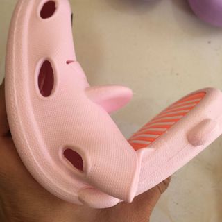 Dép xốp hình thú