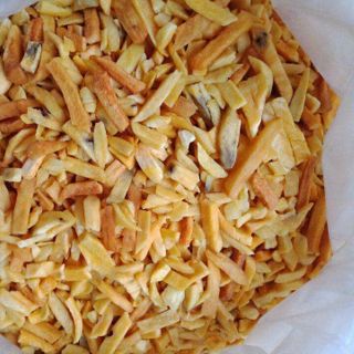 Trái cây sấy khô hàng vụn