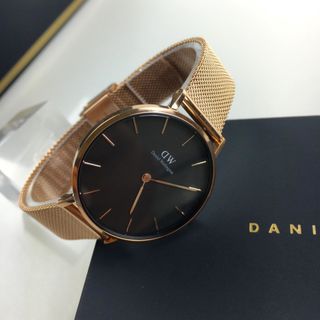 Đồng hồ D W Nữ Dây kim loại giá sỉ