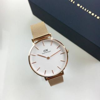 Đồng hồ D W Nữ dây kim loại gá bán buôn