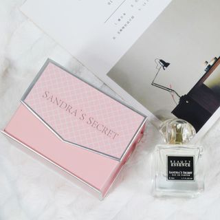 Nước hoa Sandras Secret Beauty Essence
