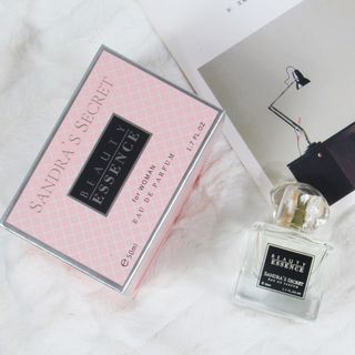 Nước hoa Sandras Secret Beauty Essence