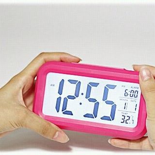 Đồng hồ báo thức hình Led