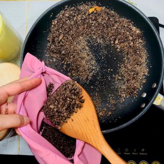 Muối chườm bụng Bảo Nhiên - Săn bụng giảm eo mờ rạn