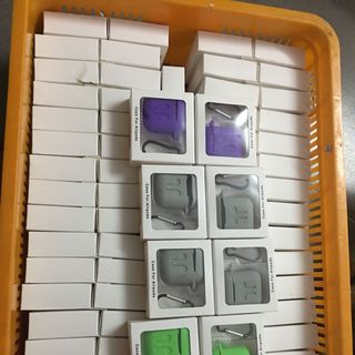 Hộp Đựng tai nghe Airpod