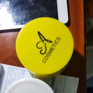 kem body mềmA BODY