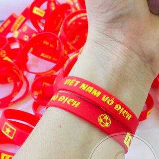 Vòng tay cao su bóng đá Việt Nam vô địch