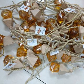 Tinh dầu quế treo ô tô
