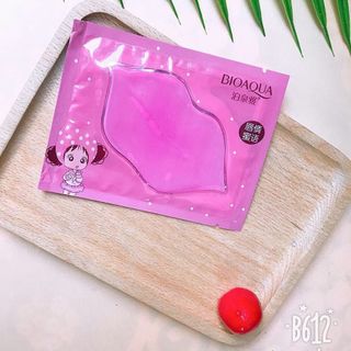 mặt nạ môi BIOAQUA