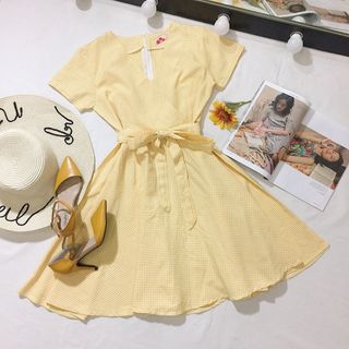 đầm caro xoè cột eo