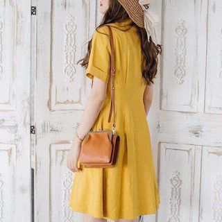 đam vàng nút cổ vest