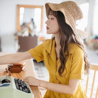 đam vàng nút cổ vest