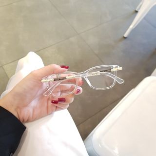Mắt kính cận