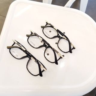 Mắt kính cận