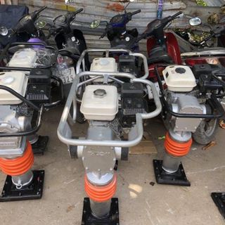 máy đầm cóc nhật qua sử dụng chất liong 90