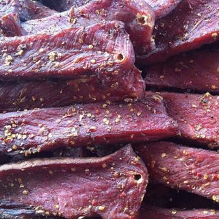 thihtj lợn hun khói