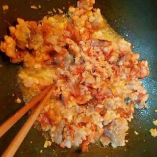 THỊT ĐẦU TÔM SÚ GẠCH