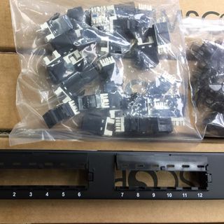 Patch panel AMP 24 port CAT5e PN 1479154-2