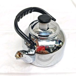 bật lửa hình siêu nước