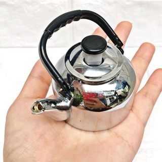 bật lửa hình siêu nước