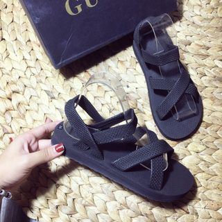 giày sandal xốp nhẹ