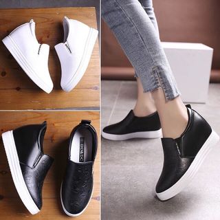 giày mỏi đế độn