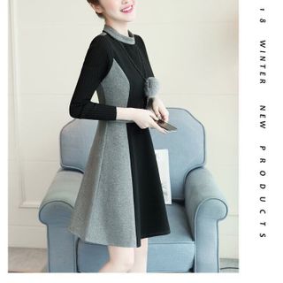 Đầm dạ phối tay len