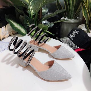 Giày xanh đan lò xo