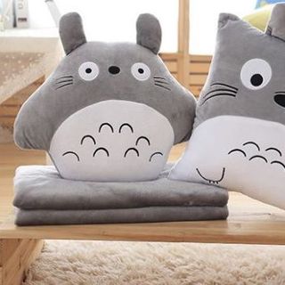 Chăn kèm gối 3 trong 1 hình mèo Totoro dễ thương giá sỉ