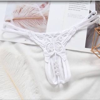 Quần lót nữ sexy cườm xẻ đáy AQ009