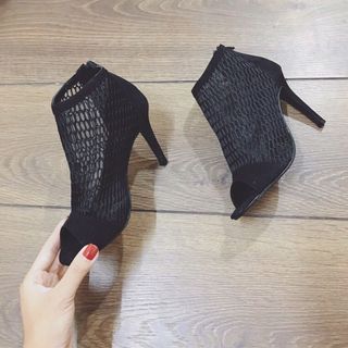 giày bot lưới chất nỉ