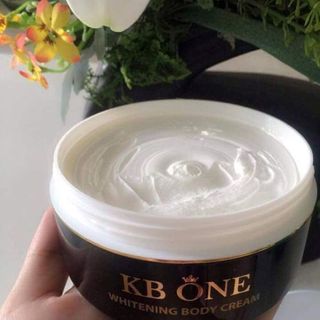 kem body ngày và đêm kbone