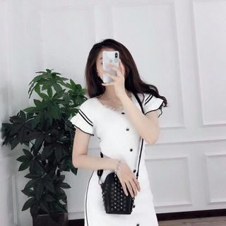 Đầm suông viền bèo phối lưới dễ thương