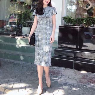Đầm suông tay con in hoạ tiết sọc dễ thương