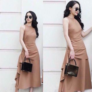 Đầm sát nách bèo hông đơn giản siêu iu