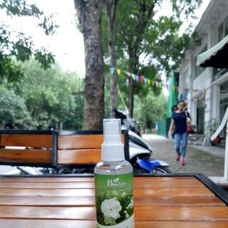 Lọ khử mùi Biozone 100 thảo mộc thiên nhiên