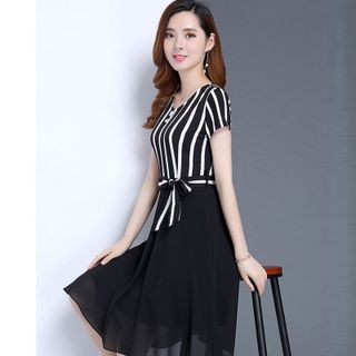 Đầm xòe voan phối sọc