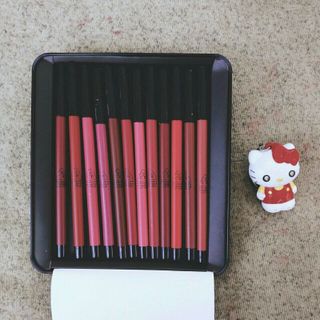 son lì hàng chất