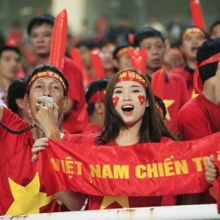 Áo thun Nữ Cờ Đỏ Sao Vàng Việt Nam - ALC02