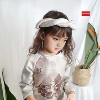 Gấm ngọc màu kem họa tiết hoa