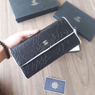 ví cầm tay