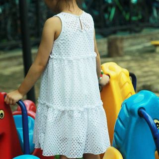 Đầm suông ren lỗ màu trắng cho bé gái HIKARI-1 xinh xắn đáng yêu