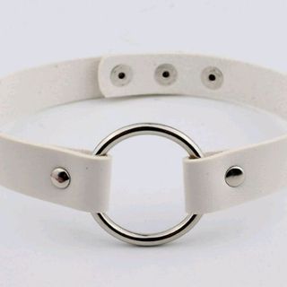 Dây chuyền mẫu mới giá sỉ 15k bao gồm dây và mặt hàng y hình nhé