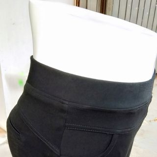 QUẦN LEGGING CỘC 680